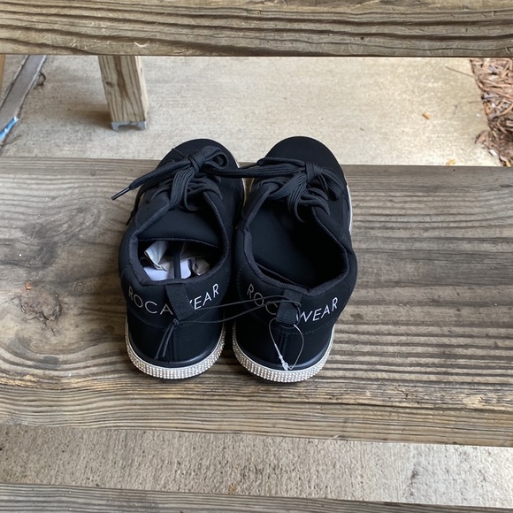 Black sneakers with embellished bottoms - Picture 5 of 12